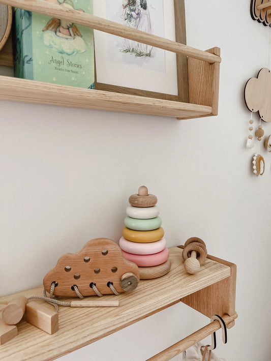 Medinis vėrimo lavinamasis žaislas (debesėlio formos)