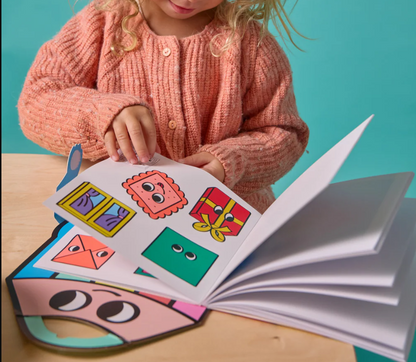 Montessori lipdukų knyga „Geometrinės figūros“